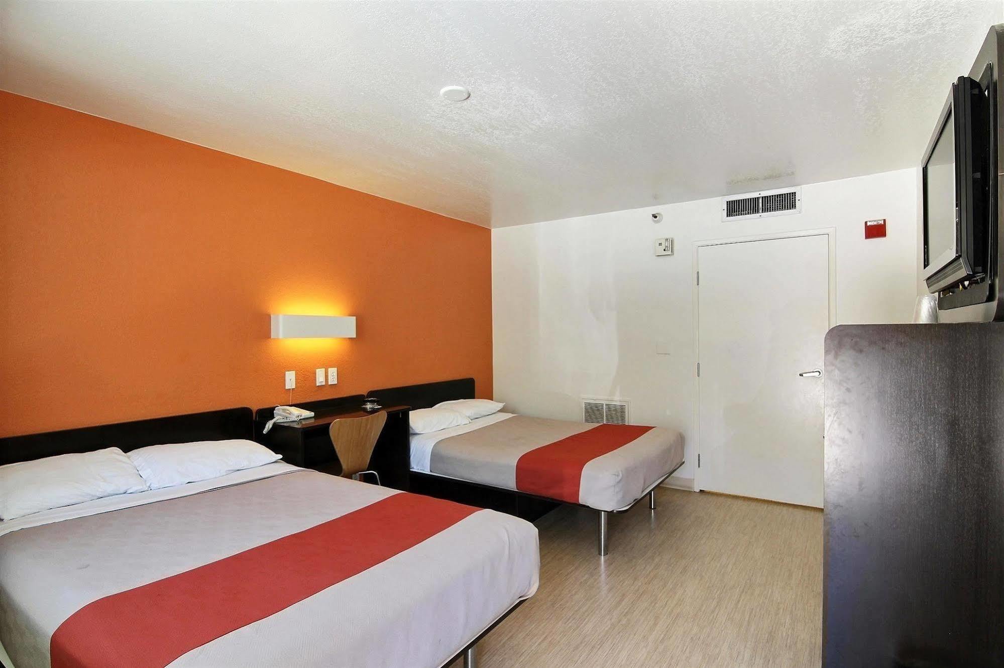 Motel 6-Carpinteria, Ca - Santa Barbara - South Екстер'єр фото