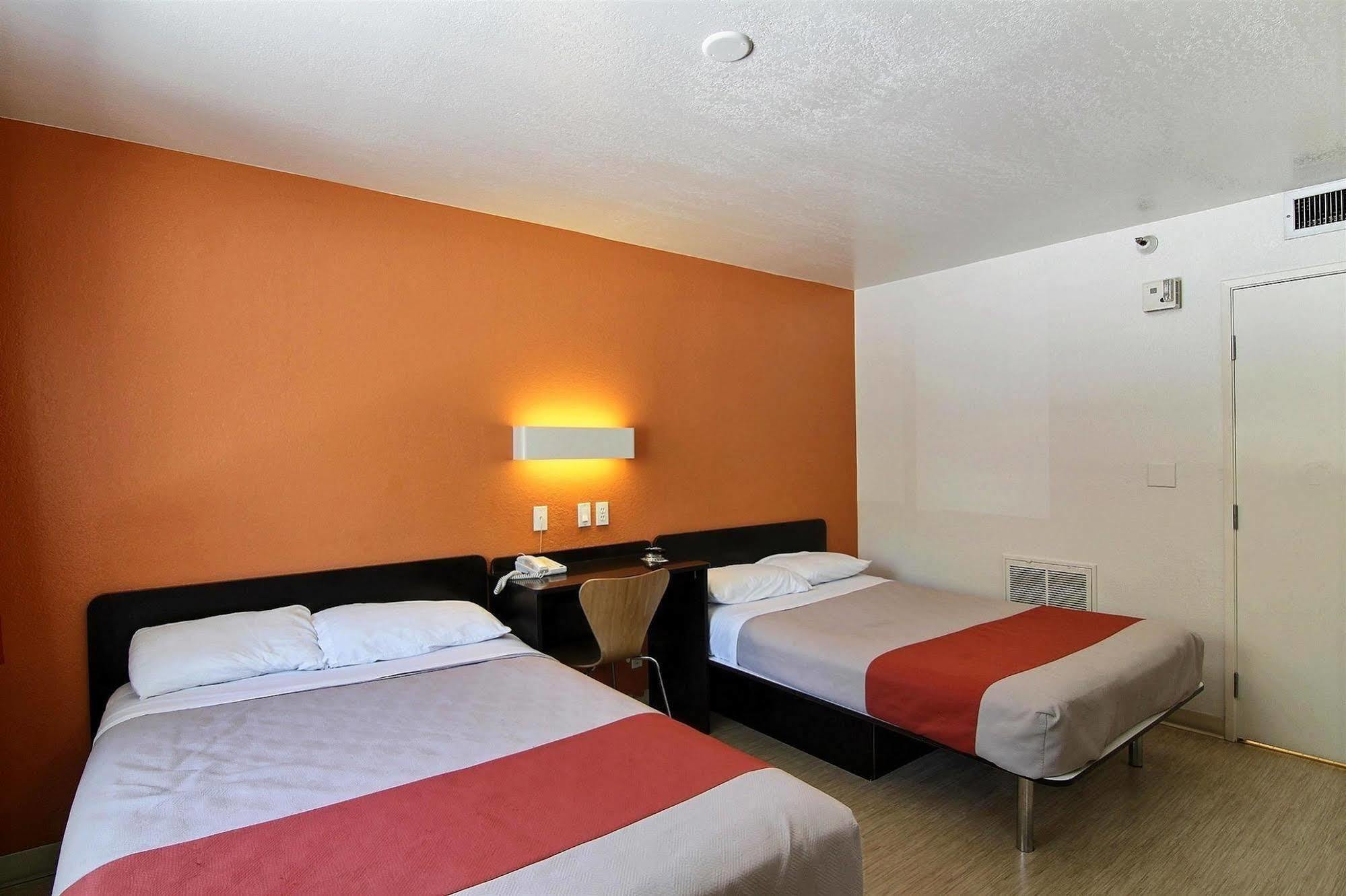 Motel 6-Carpinteria, Ca - Santa Barbara - South Екстер'єр фото